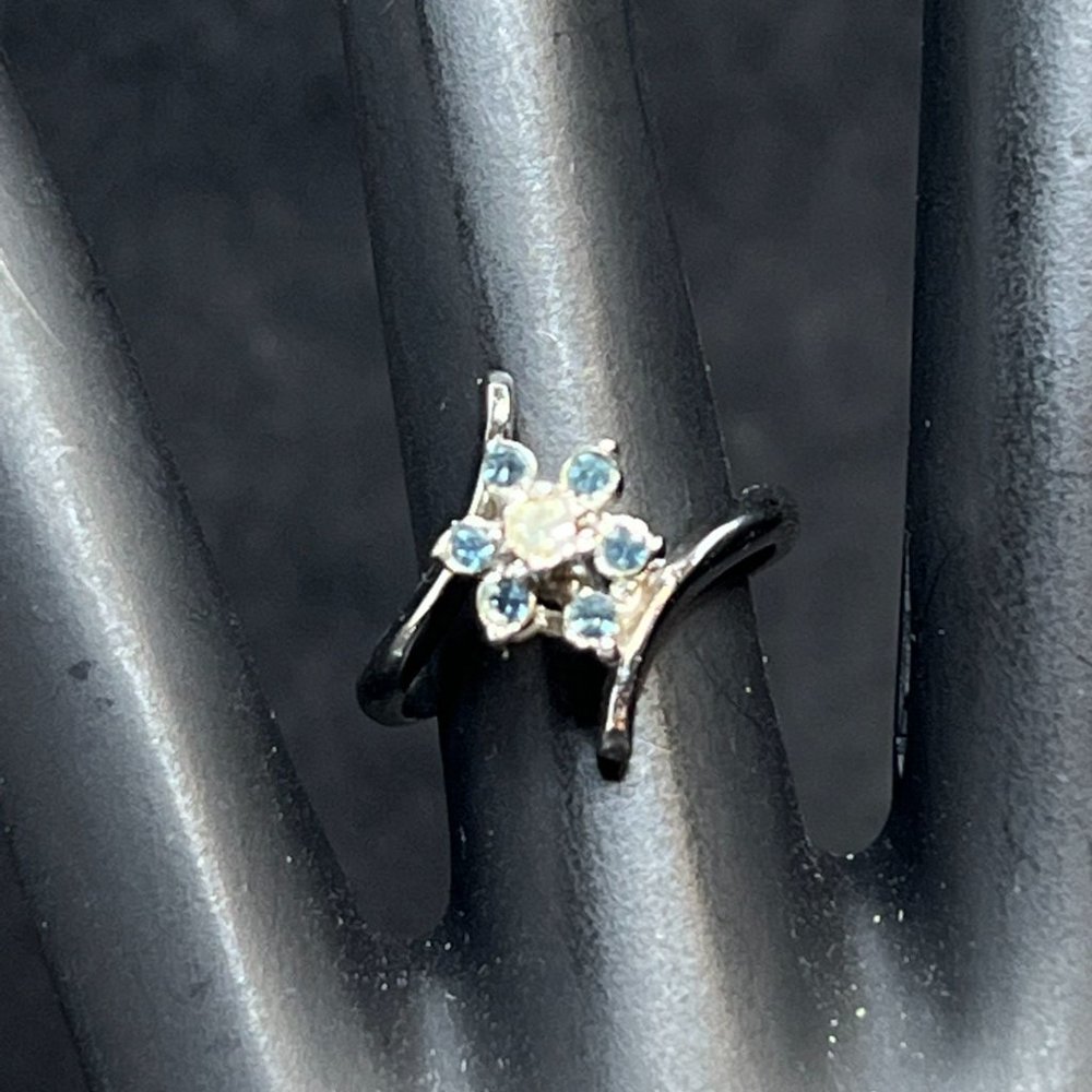 14k GE Silver With Blue And Clear Rhinestones Ring Signed ESPO Sz 5 (R304)